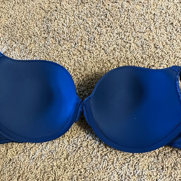 Essential Body Wear 38C Navy Padded Underwired Bra - Picture 5 of 5